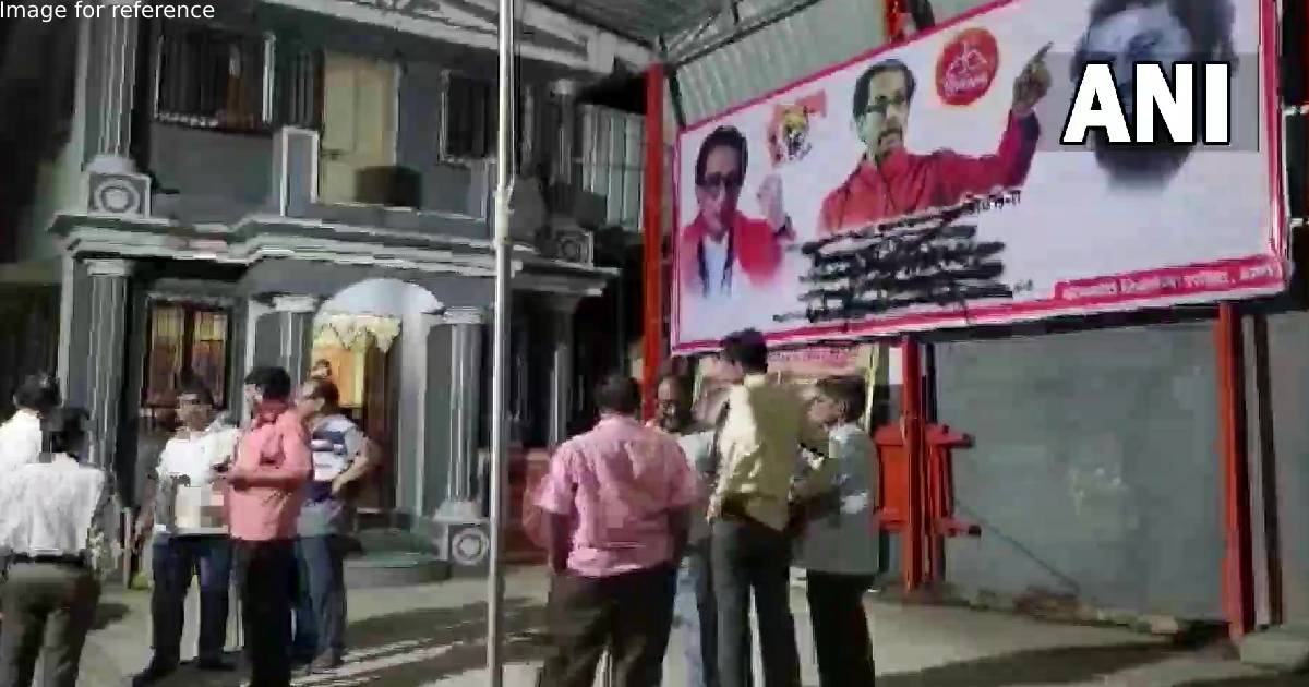 Maha political crisis: Eknath Shinde's supporters blacken posters of CM Uddhav Thackeray in Thane